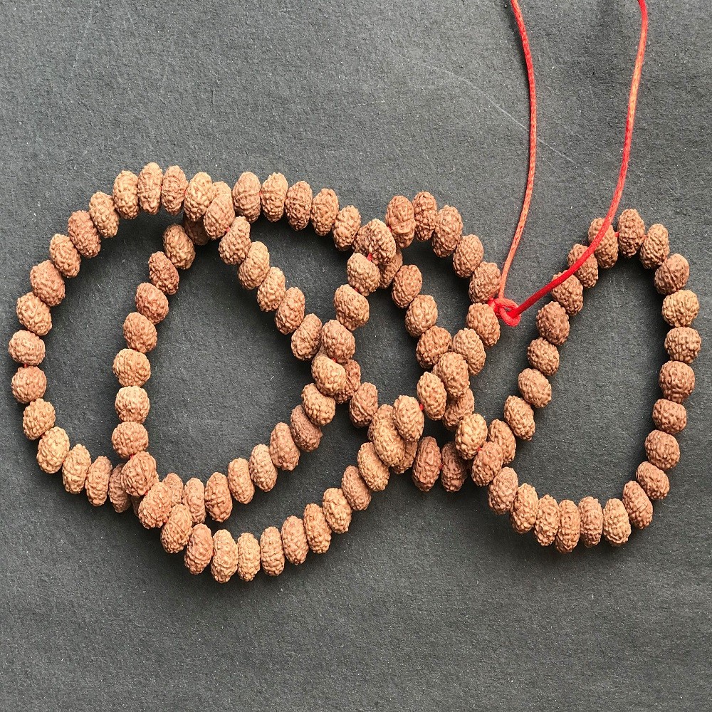 1586519496_8_Mukhi_Rudraksha_Mala_3.jpg