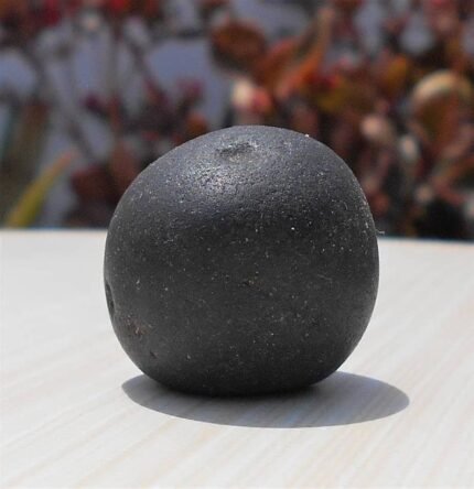 Round Shivalinga